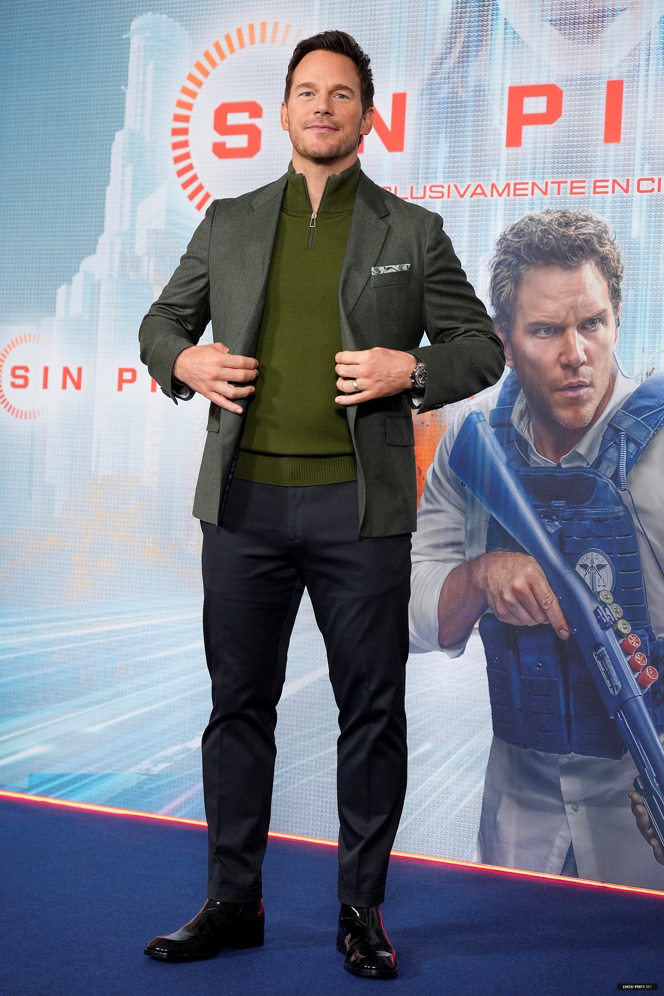 HQ73.jpg HQ73.jpg